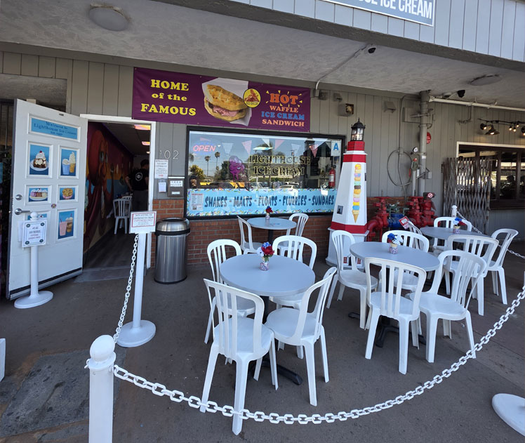 Lighthouse Icecream Shop